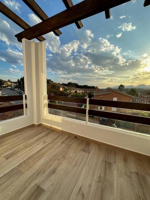 Precioso Apartamento Con Piscina Y Vistas 阿利坎特 外观 照片